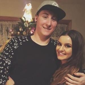 Meet your Posher, Devin